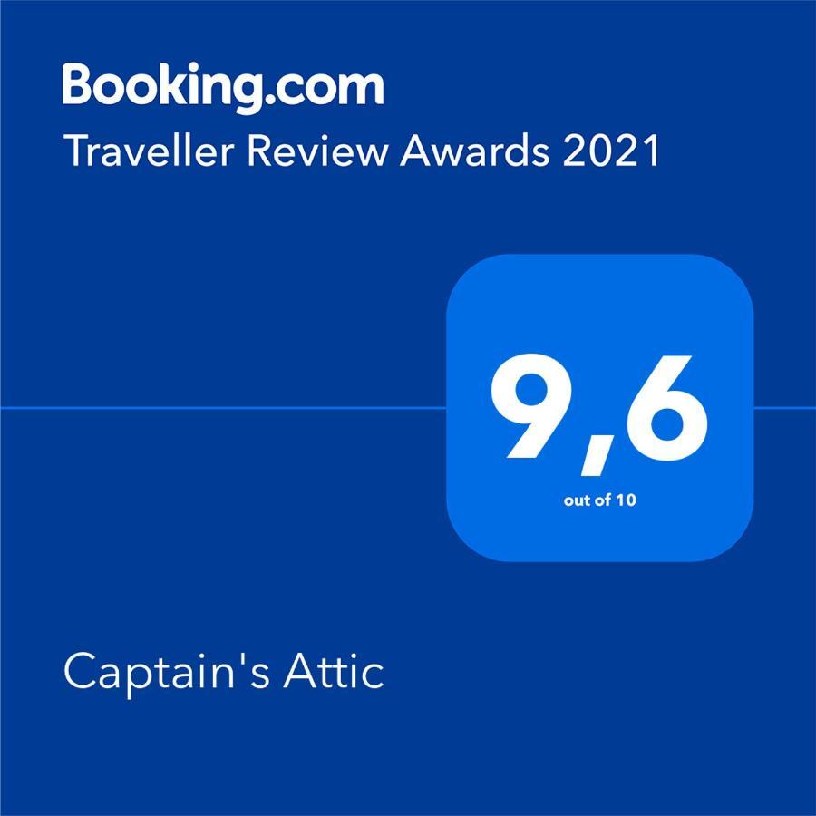 Captain'S Attic Račišće Esterno foto